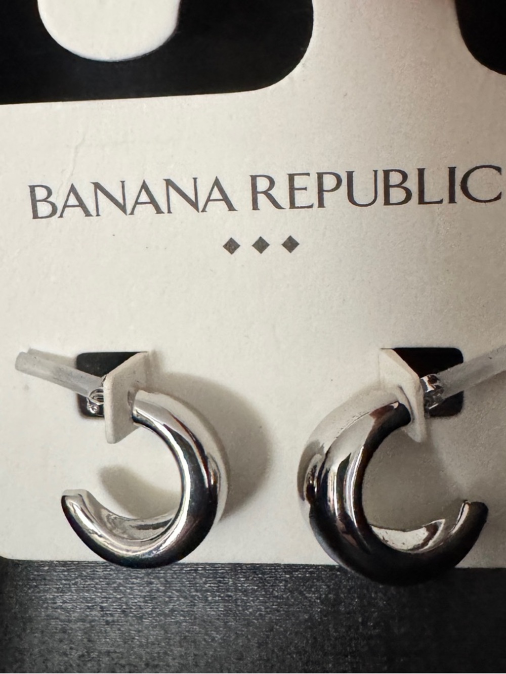 Banana Republic Chunky Silver Crescent Hoop Earrings- NWT + gift box